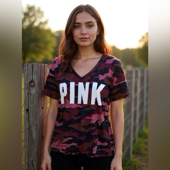 PINK V-Neck Camo T-Shirt - Red & Black Camouflage Tee size medium - Picture 10 of 11